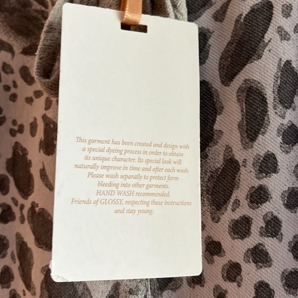 Ladies casual pants, made in Italy. Stretchy material. - Picture 3 of 5